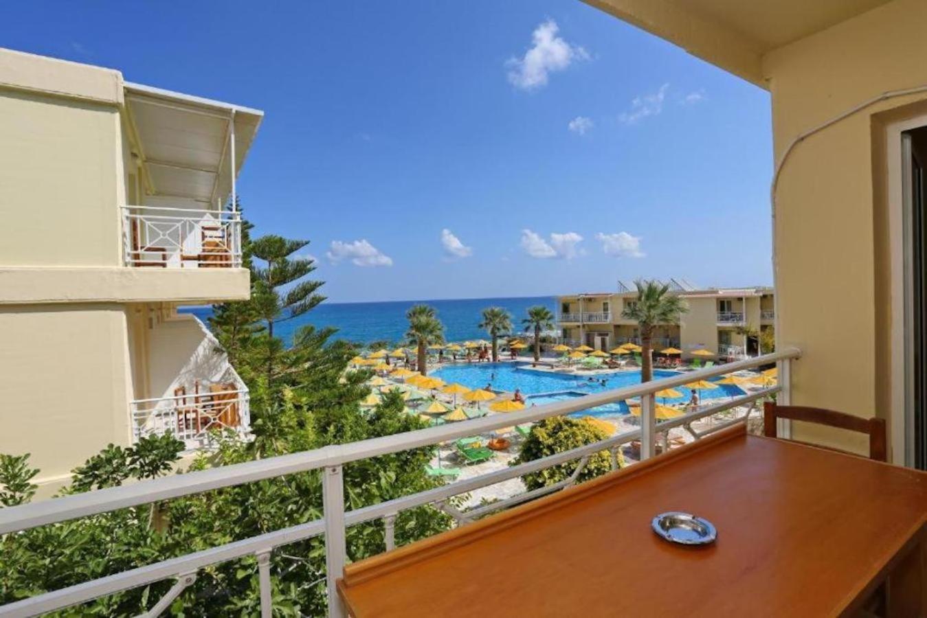 Eri Beach & Village Hotel Hersonissos  Exterior photo
